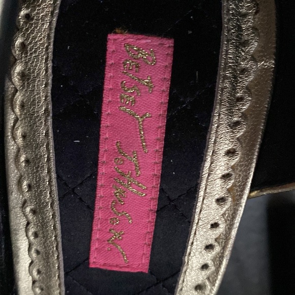 Betsy Johnson elegant heals - Picture 5 of 5